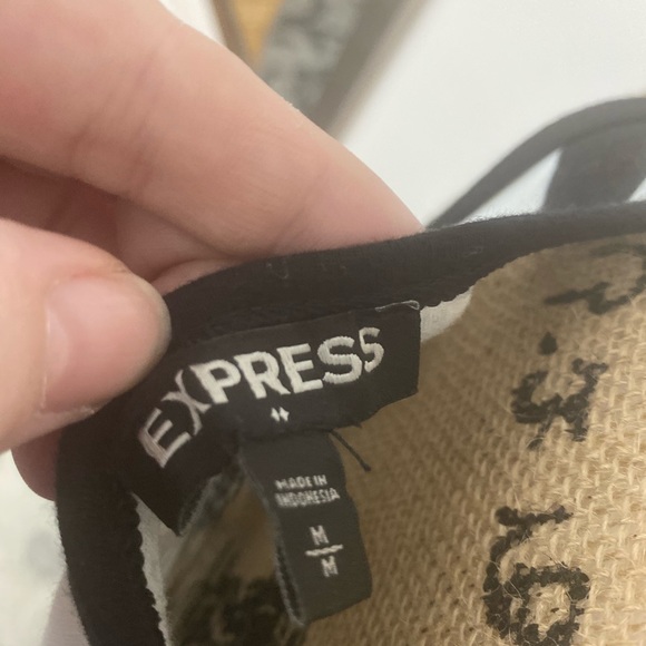 Aztec Pattern Bodycon Midi Dress - Picture 3 of 3